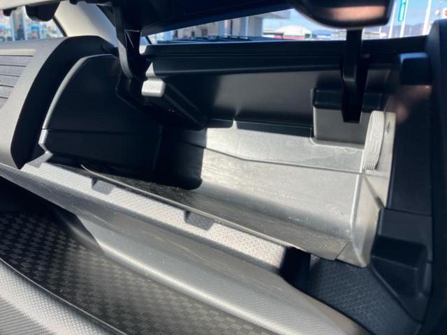 ソリオ ブラックアンドホワイト　保証書／社外　ナビ／両側電動スライドドア／シートヒーター／ヘッドランプ　ＨＩＤ／ＥＴＣ／ＥＢＤ付ＡＢＳ／フルセグＴＶ／エアバッグ　運転席／エアバッグ　助手席／エアバッグ　サイド　ワンオーナー（34枚目）