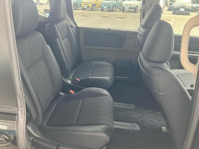 フリード Ｇホンダセンシング　新品タイヤ／保証書／純正　９インチ　メモリーナビ／衝突安全装置／両側電動スライドドア／車線逸脱防止支援システム／シート　ハーフレザー／Ｂｌｕｅｔｏｏｔｈ接続／ＥＴＣ／ＥＢＤ付ＡＢＳ／横滑り防止装置（6枚目）