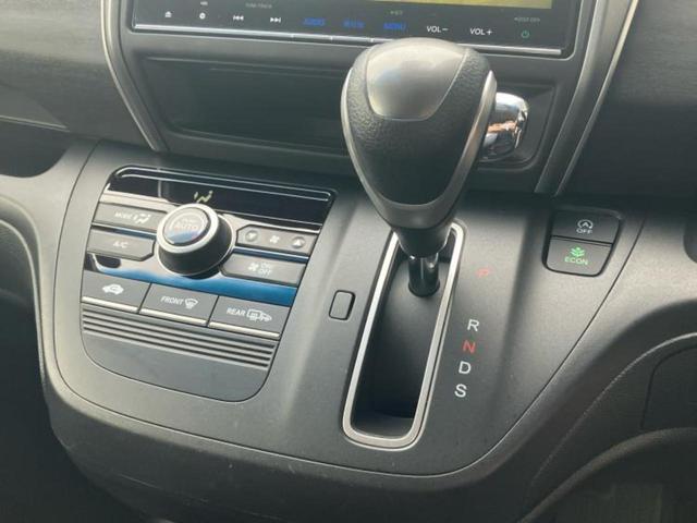 フリード Ｇホンダセンシング　新品タイヤ／保証書／純正　９インチ　メモリーナビ／衝突安全装置／両側電動スライドドア／車線逸脱防止支援システム／シート　ハーフレザー／Ｂｌｕｅｔｏｏｔｈ接続／ＥＴＣ／ＥＢＤ付ＡＢＳ／横滑り防止装置（33枚目）