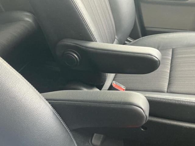 フリード Ｇホンダセンシング　新品タイヤ／保証書／純正　９インチ　メモリーナビ／衝突安全装置／両側電動スライドドア／車線逸脱防止支援システム／シート　ハーフレザー／Ｂｌｕｅｔｏｏｔｈ接続／ＥＴＣ／ＥＢＤ付ＡＢＳ／横滑り防止装置（40枚目）