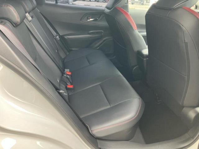 プリウス Ｚ　保証書／カーナビゲーション／衝突安全装置／シートヒーター／全方位モニター／車線逸脱防止支援システム／シート　合皮／パーキングアシスト　自動操舵／電動バックドア／ドライブレコーダー　前後　全周囲カメラ（5枚目）