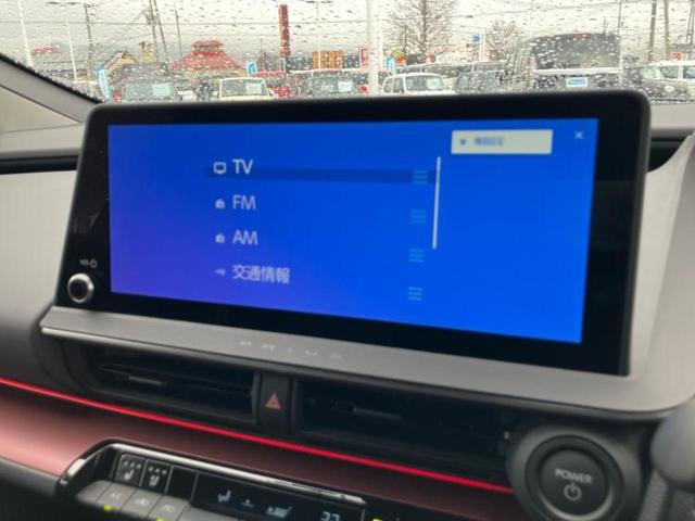 プリウス Ｚ　保証書／カーナビゲーション／衝突安全装置／シートヒーター／全方位モニター／車線逸脱防止支援システム／シート　合皮／パーキングアシスト　自動操舵／電動バックドア／ドライブレコーダー　前後　全周囲カメラ（9枚目）