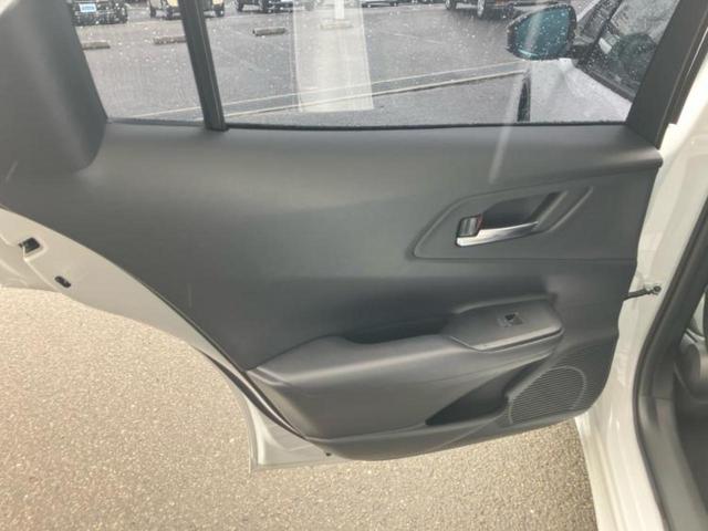 プリウス Ｚ　保証書／カーナビゲーション／衝突安全装置／シートヒーター／全方位モニター／車線逸脱防止支援システム／シート　合皮／パーキングアシスト　自動操舵／電動バックドア／ドライブレコーダー　前後　全周囲カメラ（24枚目）