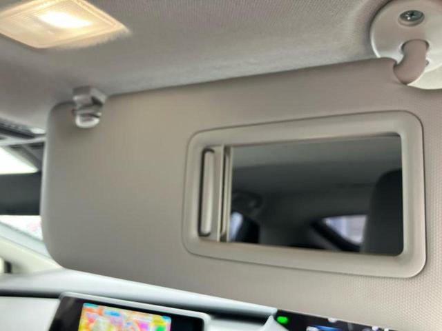 プリウス Ｚ　保証書／カーナビゲーション／衝突安全装置／シートヒーター／全方位モニター／車線逸脱防止支援システム／シート　合皮／パーキングアシスト　自動操舵／電動バックドア／ドライブレコーダー　前後　全周囲カメラ（40枚目）