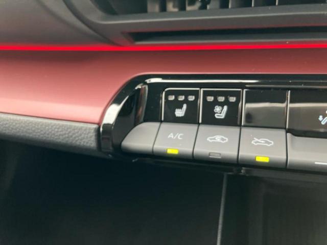 プリウス Ｚ　保証書／カーナビゲーション／衝突安全装置／シートヒーター／全方位モニター／車線逸脱防止支援システム／シート　合皮／パーキングアシスト　自動操舵／電動バックドア／ドライブレコーダー　前後　全周囲カメラ（43枚目）