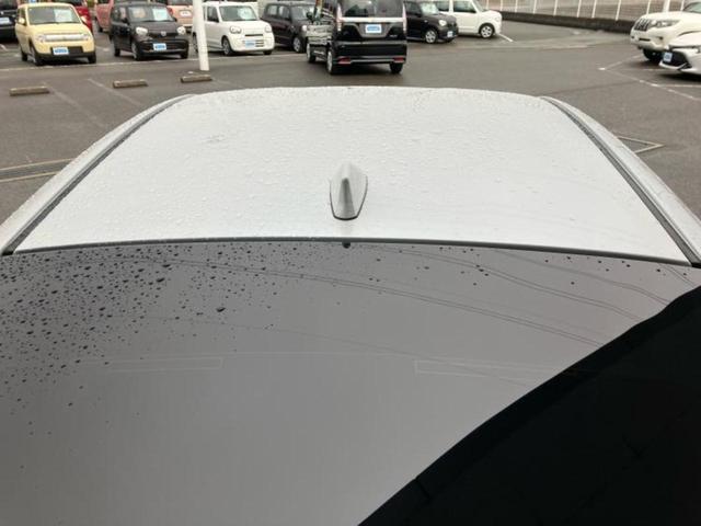 プリウス Ｚ　保証書／カーナビゲーション／衝突安全装置／シートヒーター／全方位モニター／車線逸脱防止支援システム／シート　合皮／パーキングアシスト　自動操舵／電動バックドア／ドライブレコーダー　前後　全周囲カメラ（49枚目）