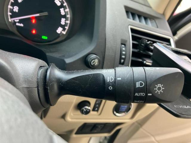 ランドクルーザープラド ４ＷＤ　ＴＸ　Ｌパッケージ　新品タイヤ／サンルーフ／保証書／純正　ＳＤナビ／トヨタセーフティセンス／シートヒーター／パノラミックビューモニター／シート　フルレザー／ヘッドランプ　ＬＥＤ／Ｂｌｕｅｔｏｏｔｈ接続／ＥＴＣ　革シート（16枚目）