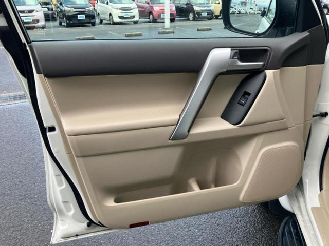 ランドクルーザープラド ４ＷＤ　ＴＸ　Ｌパッケージ　新品タイヤ／サンルーフ／保証書／純正　ＳＤナビ／トヨタセーフティセンス／シートヒーター／パノラミックビューモニター／シート　フルレザー／ヘッドランプ　ＬＥＤ／Ｂｌｕｅｔｏｏｔｈ接続／ＥＴＣ　革シート（22枚目）