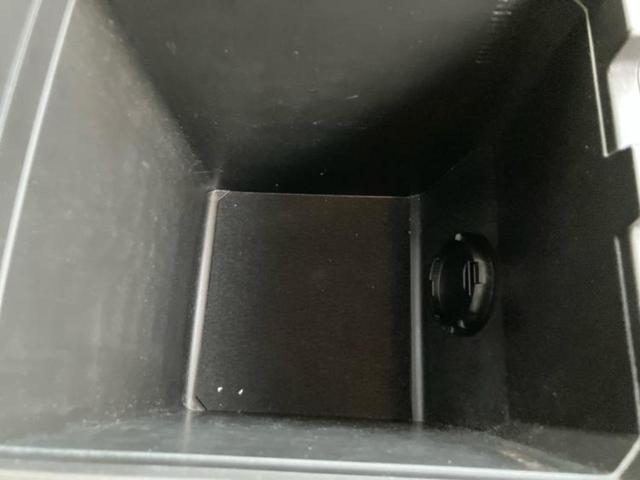 ランドクルーザープラド ４ＷＤ　ＴＸ　Ｌパッケージ　新品タイヤ／サンルーフ／保証書／純正　ＳＤナビ／トヨタセーフティセンス／シートヒーター／パノラミックビューモニター／シート　フルレザー／ヘッドランプ　ＬＥＤ／Ｂｌｕｅｔｏｏｔｈ接続／ＥＴＣ　革シート（37枚目）