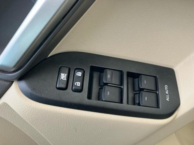 ランドクルーザープラド ４ＷＤ　ＴＸ　Ｌパッケージ　新品タイヤ／サンルーフ／保証書／純正　ＳＤナビ／トヨタセーフティセンス／シートヒーター／パノラミックビューモニター／シート　フルレザー／ヘッドランプ　ＬＥＤ／Ｂｌｕｅｔｏｏｔｈ接続／ＥＴＣ　革シート（43枚目）
