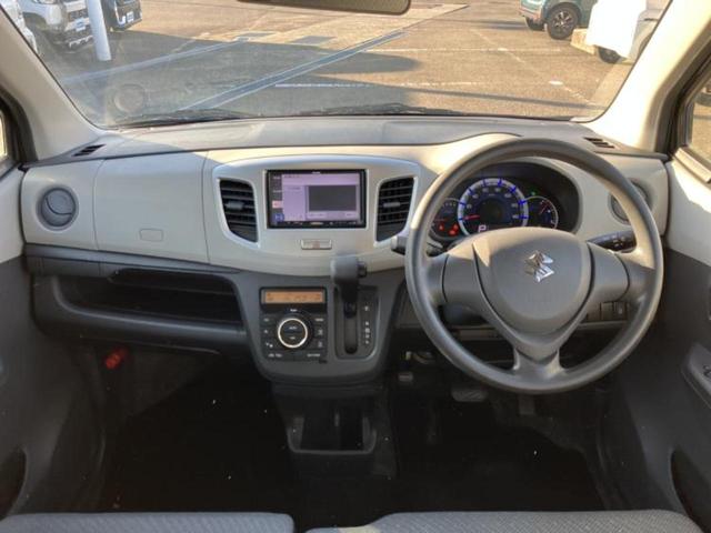 ワゴンＲ ＦＸ　保証書／社外　ＳＤナビ／ＥＴＣ／ＥＢＤ付ＡＢＳ／アイドリングストップ／ワンセグＴＶ／エアバッグ　運転席／エアバッグ　助手席／衝突安全ボディ／パワーウインドウ／キーレスエントリー／オートエアコン（4枚目）