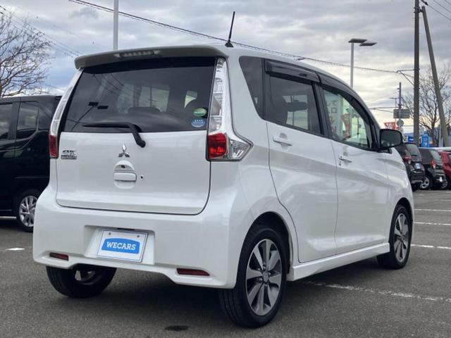 ｅＫカスタム Ｔ　社外　ＳＤナビ／ＥＢＤ付ＡＢＳ／バックモニター／フルセグＴＶ／ターボ／エアバッグ　運転席／エアバッグ　助手席／アルミホイール　純正　１４インチ／パワーウインドウ／キーレスエントリー／オートエアコン（3枚目）