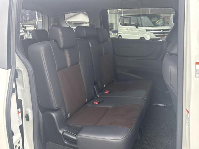 シエンタ Ｇクエロ　新品タイヤ／保証書／純正　ＳＤナビ／衝突安全装置／両側電動スライドドア／パノラミックビューモニター／車線逸脱防止支援システム／シート　ハーフレザー／ドライブレコーダー　前後／ヘッドランプ　ＬＥＤ（5枚目）