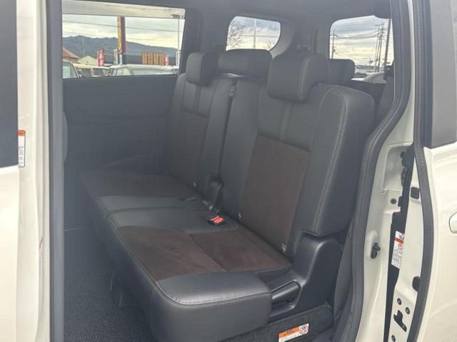 シエンタ Ｇクエロ　新品タイヤ／保証書／純正　ＳＤナビ／衝突安全装置／両側電動スライドドア／パノラミックビューモニター／車線逸脱防止支援システム／シート　ハーフレザー／ドライブレコーダー　前後／ヘッドランプ　ＬＥＤ（8枚目）