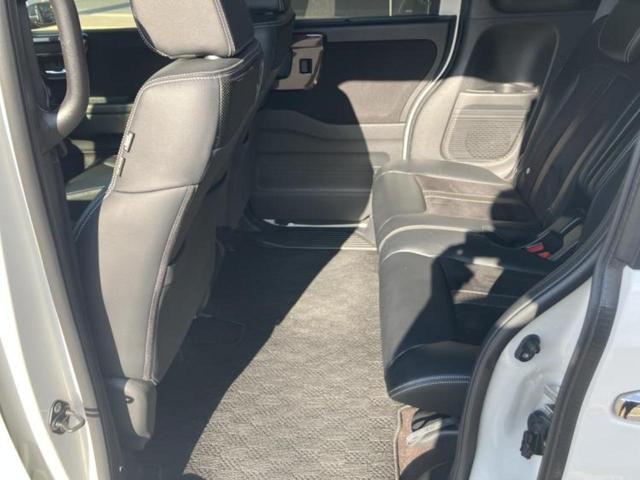 Ｎ－ＢＯＸカスタム Ｇ・Ｌターボホンダセンシング　保証書／純正　８インチ　ＳＤナビ／ホンダセンシング／両側電動スライドドア／シートヒーター　前席／車線逸脱防止支援システム／シート　ハーフレザー／ドライブレコーダー　純正／ヘッドランプ　ＬＥＤ　ドラレコ（7枚目）