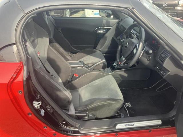 コペン ＧＲスポーツ　新品タイヤ／保証書／純正　ＳＤナビ／シートヒーター／ヘッドランプ　ＬＥＤ／Ｂｌｕｅｔｏｏｔｈ接続／ＥＴＣ／ＥＢＤ付ＡＢＳ／横滑り防止装置／フルセグＴＶ／ＤＶＤ／ターボ／禁煙車／エアバッグ　運転席（4枚目）