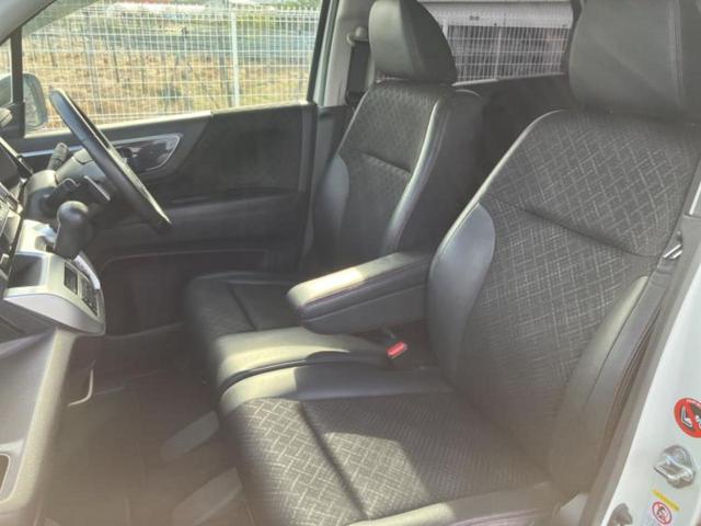 Ｎ－ＷＧＮカスタム Ｇ・ターボパッケージ　社外　ＳＤナビ／シティーブレーキアクティブシステム（ホンダ）／シート　ハーフレザー／ヘッドランプ　ＨＩＤ／Ｂｌｕｅｔｏｏｔｈ接続／ＥＴＣ／ＥＢＤ付ＡＢＳ／横滑り防止装置／アイドリングストップ（8枚目）