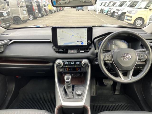 RAV4 4WD G Zパッケージ モデリスタエアロ/保証書/ディスプレイオーディオ+ナビ10.5インチ/デジタルインナーミラー/トヨタセーフティセンス/シートヒーター 前席/パノラミックビューモニター/車線逸脱防止支援システム 4WD(4枚目)