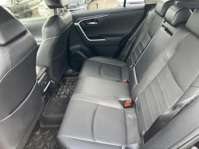 RAV4 4WD G Zパッケージ モデリスタエアロ/保証書/ディスプレイオーディオ+ナビ10.5インチ/デジタルインナーミラー/トヨタセーフティセンス/シートヒーター 前席/パノラミックビューモニター/車線逸脱防止支援システム 4WD(7枚目)