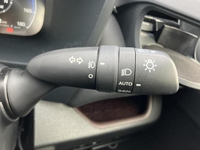 RAV4 4WD G Zパッケージ モデリスタエアロ/保証書/ディスプレイオーディオ+ナビ10.5インチ/デジタルインナーミラー/トヨタセーフティセンス/シートヒーター 前席/パノラミックビューモニター/車線逸脱防止支援システム 4WD(16枚目)