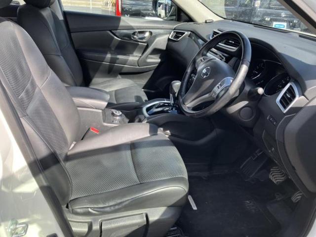 エクストレイル ４ＷＤ２０Ｘエマブレパッケージ　新品タイヤ／保証書／純正　ＳＤナビ／衝突安全装置／シートヒーター　前席／アラウンドビューモニター／車線逸脱防止支援システム／ヘッドランプ　ＬＥＤ／Ｂｌｕｅｔｏｏｔｈ接続／ＥＴＣ／ＥＢＤ付ＡＢＳ　４ＷＤ（4枚目）