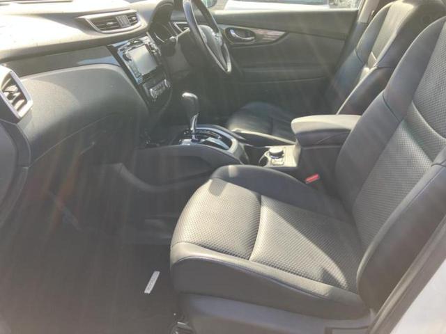 エクストレイル ４ＷＤ２０Ｘエマブレパッケージ　新品タイヤ／保証書／純正　ＳＤナビ／衝突安全装置／シートヒーター　前席／アラウンドビューモニター／車線逸脱防止支援システム／ヘッドランプ　ＬＥＤ／Ｂｌｕｅｔｏｏｔｈ接続／ＥＴＣ／ＥＢＤ付ＡＢＳ　４ＷＤ（6枚目）