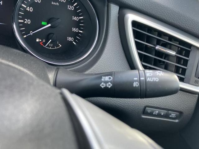 エクストレイル ４ＷＤ２０Ｘエマブレパッケージ　新品タイヤ／保証書／純正　ＳＤナビ／衝突安全装置／シートヒーター　前席／アラウンドビューモニター／車線逸脱防止支援システム／ヘッドランプ　ＬＥＤ／Ｂｌｕｅｔｏｏｔｈ接続／ＥＴＣ／ＥＢＤ付ＡＢＳ　４ＷＤ（17枚目）