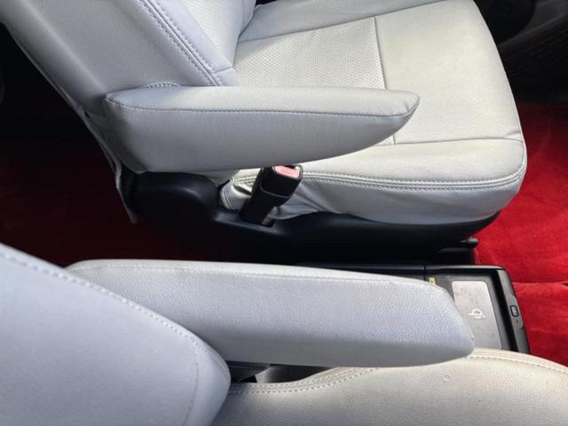 ノア ハイブリッドG 新品タイヤ/純正エアロ/保証書/社外 9インチ SDナビ/フリップダウンモニター/両側電動スライドドア/車線逸脱防止支援システム/オートステップ/ヘッドランプ LED/Bluetooth接続 ETC(33枚目)