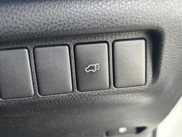 ハリアー ４ＷＤプレミアム　サンルーフ／保証書／純正　９インチ　ＳＤナビ／車線逸脱防止支援システム／シート　フルレザー／電動バックドア／ヘッドランプ　ＬＥＤ／Ｂｌｕｅｔｏｏｔｈ接続／ＥＴＣ／ＥＢＤ付ＡＢＳ／横滑り防止装置　４ＷＤ（26枚目）