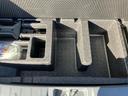 ブラックアンドホワイト　保証書／社外　ナビ／両側電動スライドドア／シートヒーター／ヘッドランプ　ＨＩＤ／ＥＴＣ／ＥＢＤ付ＡＢＳ／フルセグＴＶ／エアバッグ　運転席／エアバッグ　助手席／エアバッグ　サイド　ワンオーナー（25枚目）