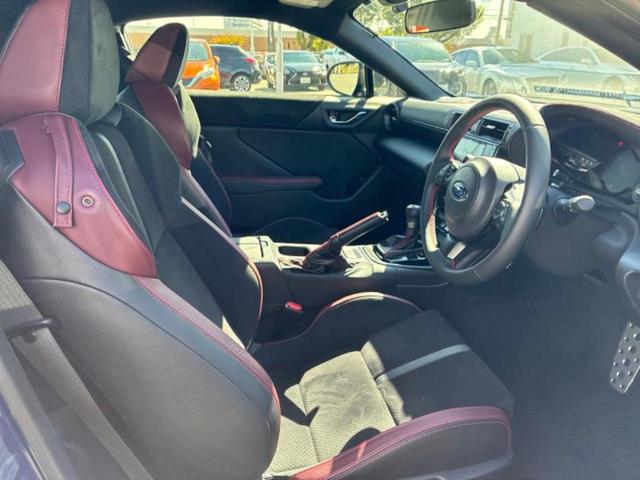 BRZ STIスポーツ 保証書/社外 SDナビ/アイサイト/シートヒーター/車線逸脱防止支援システム/シート ハーフレザー/パーキングアシスト バックガイド/ドライブレコーダー 社外/ヘッドランプ LED バックカメラ(4枚目)