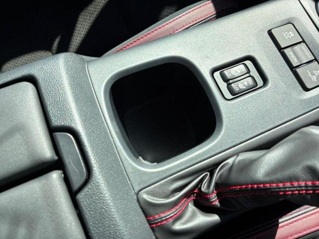 BRZ STIスポーツ 保証書/社外 SDナビ/アイサイト/シートヒーター/車線逸脱防止支援システム/シート ハーフレザー/パーキングアシスト バックガイド/ドライブレコーダー 社外/ヘッドランプ LED バックカメラ(32枚目)