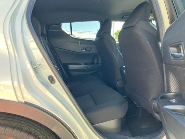 C-HR S LEDパッケージ 純正 SDナビ/トヨタセーフティセンス/車線逸脱防止支援システム/パーキングアシスト バックガイド/ヘッドランプ LED/Bluetooth接続/ETC/EBD付ABS/横滑り防止装置 ワンオーナー(8枚目)