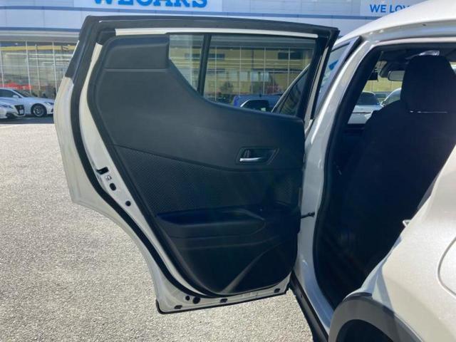 C-HR S LEDパッケージ 純正 SDナビ/トヨタセーフティセンス/車線逸脱防止支援システム/パーキングアシスト バックガイド/ヘッドランプ LED/Bluetooth接続/ETC/EBD付ABS/横滑り防止装置 ワンオーナー(24枚目)