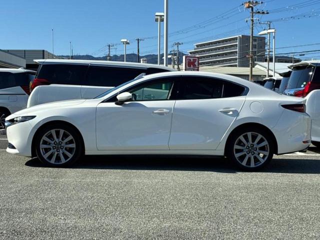 MAZDA3セダン XDプロアクティブツーリングセレクション 新品タイヤ/保証書/純正 SDナビ/アイアクティブセンス(マツダ)/シートヒーター/360°ビューモニター/車線逸脱防止支援システム/パーキングアシスト バックガイド 衝突被害軽減システム 電動シート(2枚目)