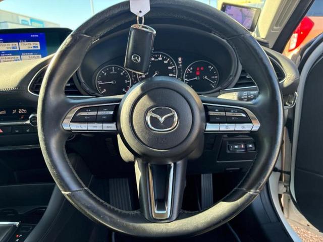 MAZDA3セダン XDプロアクティブツーリングセレクション 新品タイヤ/保証書/純正 SDナビ/アイアクティブセンス(マツダ)/シートヒーター/360°ビューモニター/車線逸脱防止支援システム/パーキングアシスト バックガイド 衝突被害軽減システム 電動シート(15枚目)