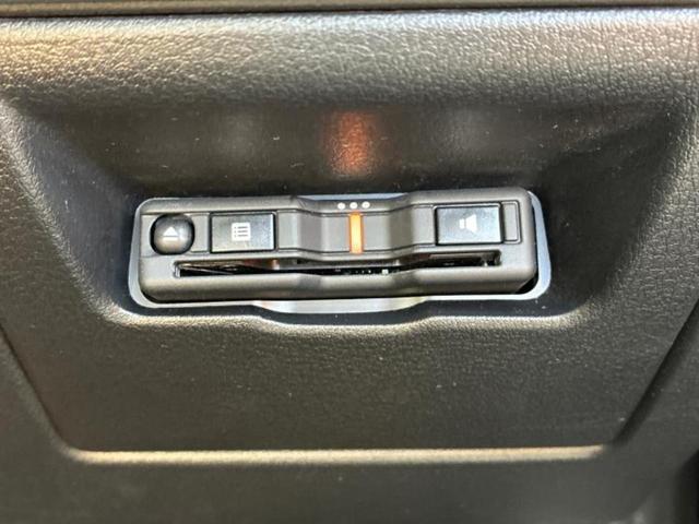 MAZDA3セダン XDプロアクティブツーリングセレクション 新品タイヤ/保証書/純正 SDナビ/アイアクティブセンス(マツダ)/シートヒーター/360°ビューモニター/車線逸脱防止支援システム/パーキングアシスト バックガイド 衝突被害軽減システム 電動シート(24枚目)