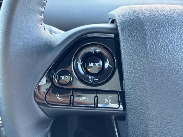 プリウス Ａツーリングセレクション　新品タイヤ／保証書／純正　９インチ　ＳＤナビ／衝突安全装置／シートヒーター／パノラミックビューモニター／車線逸脱防止支援システム／シート　合皮／パーキングアシスト　バックガイド　衝突被害軽減システム（27枚目）