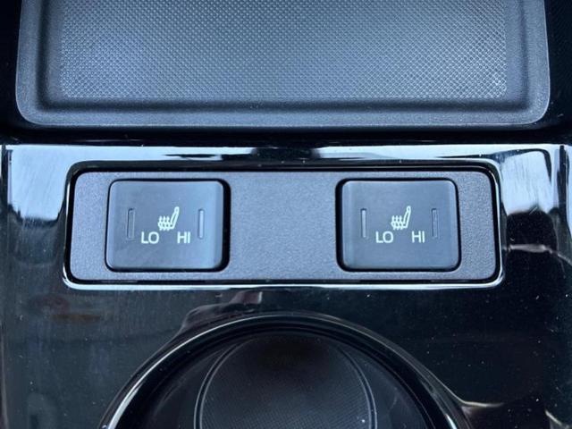 プリウス Ａツーリングセレクション　新品タイヤ／保証書／純正　９インチ　ＳＤナビ／衝突安全装置／シートヒーター／パノラミックビューモニター／車線逸脱防止支援システム／シート　合皮／パーキングアシスト　バックガイド　衝突被害軽減システム（28枚目）