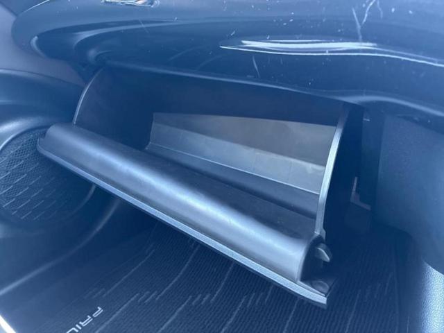 プリウス Ａツーリングセレクション　新品タイヤ／保証書／純正　９インチ　ＳＤナビ／衝突安全装置／シートヒーター／パノラミックビューモニター／車線逸脱防止支援システム／シート　合皮／パーキングアシスト　バックガイド　衝突被害軽減システム（35枚目）