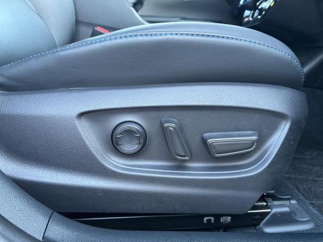 プリウス Ａツーリングセレクション　新品タイヤ／保証書／純正　９インチ　ＳＤナビ／衝突安全装置／シートヒーター／パノラミックビューモニター／車線逸脱防止支援システム／シート　合皮／パーキングアシスト　バックガイド　衝突被害軽減システム（42枚目）