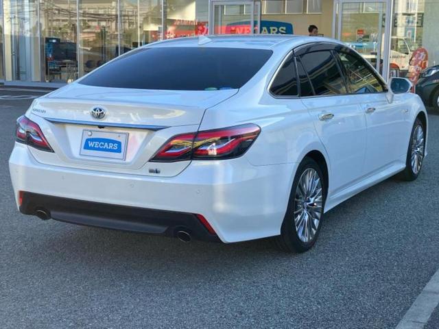 クラウンハイブリッド Ｓエレガンススタイル　新品タイヤ／保証書／純正　ＳＤナビ／トヨタセーフティセンス／シートヒーター／車線逸脱防止支援システム／シート　ハーフレザー／パーキングアシスト　バックガイド／ドライブレコーダー　純正　電動シート（3枚目）