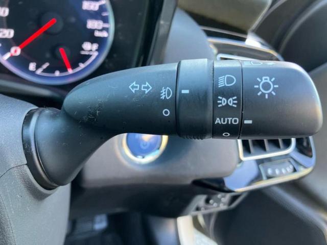 クラウンハイブリッド Ｓエレガンススタイル　新品タイヤ／保証書／純正　ＳＤナビ／トヨタセーフティセンス／シートヒーター／車線逸脱防止支援システム／シート　ハーフレザー／パーキングアシスト　バックガイド／ドライブレコーダー　純正　電動シート（16枚目）