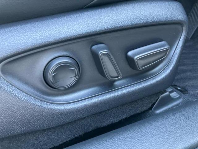 クラウンハイブリッド Ｓエレガンススタイル　新品タイヤ／保証書／純正　ＳＤナビ／トヨタセーフティセンス／シートヒーター／車線逸脱防止支援システム／シート　ハーフレザー／パーキングアシスト　バックガイド／ドライブレコーダー　純正　電動シート（45枚目）