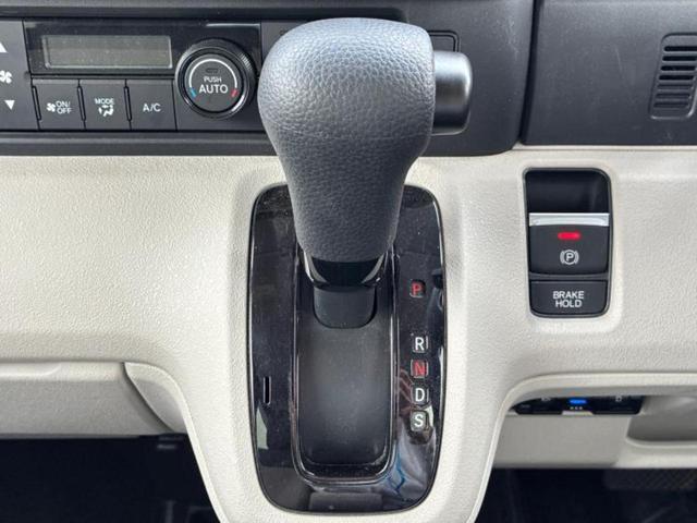 N-BOX ヒョウジュン 純正 8インチ SDナビ/ホンダセンシング/電動スライドドア/車線逸脱防止支援システム/パーキングアシスト バックガイド/ヘッドランプ LED/USBジャック/Bluetooth接続 レーンアシスト(17枚目)