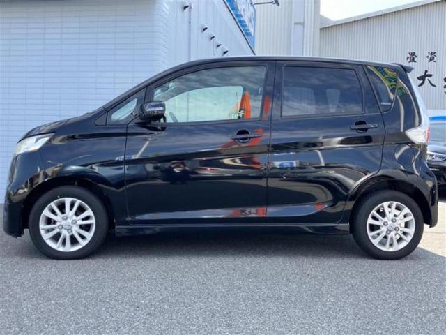 デイズ ハイウェイスターJ 新品タイヤ/純正 SDナビ/パーキングアシスト バックガイド/ヘッドランプ HID/Bluetooth接続/ETC/EBD付ABS/バックモニター/フルセグTV/DVD/禁煙車 バックカメラ(2枚目)