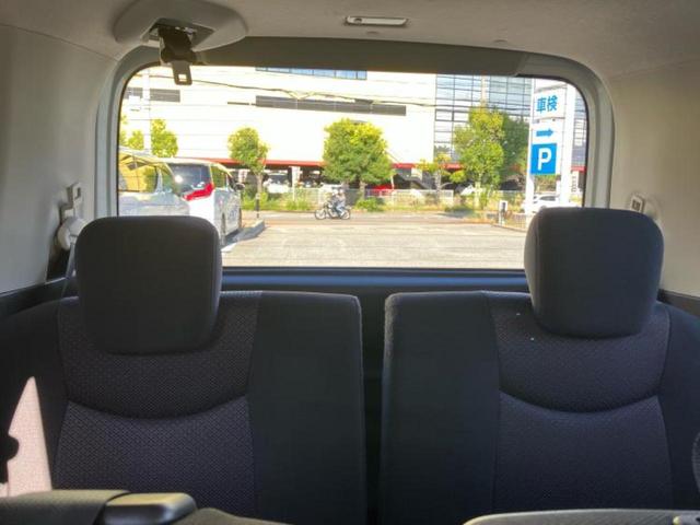 セレナ ハイウェイスターＨＶ　Ｖセレクション　純正　８インチ　ＳＤナビ／フリップダウンモニター　社外　１０．２インチ／両側電動スライドドア／パーキングアシスト　バックガイド／ヘッドランプ　ＨＩＤ／Ｂｌｕｅｔｏｏｔｈ接続／ＥＴＣ　後席モニター（19枚目）