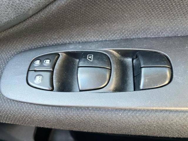 セレナ ハイウェイスターＨＶ　Ｖセレクション　純正　８インチ　ＳＤナビ／フリップダウンモニター　社外　１０．２インチ／両側電動スライドドア／パーキングアシスト　バックガイド／ヘッドランプ　ＨＩＤ／Ｂｌｕｅｔｏｏｔｈ接続／ＥＴＣ　後席モニター（31枚目）