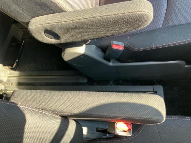 セレナ ハイウェイスターＨＶ　Ｖセレクション　純正　８インチ　ＳＤナビ／フリップダウンモニター　社外　１０．２インチ／両側電動スライドドア／パーキングアシスト　バックガイド／ヘッドランプ　ＨＩＤ／Ｂｌｕｅｔｏｏｔｈ接続／ＥＴＣ　後席モニター（33枚目）