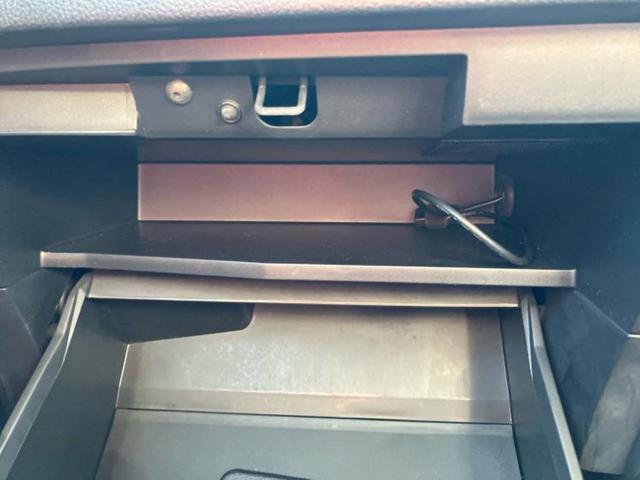 セレナ ハイウェイスターＨＶ　Ｖセレクション　純正　８インチ　ＳＤナビ／フリップダウンモニター　社外　１０．２インチ／両側電動スライドドア／パーキングアシスト　バックガイド／ヘッドランプ　ＨＩＤ／Ｂｌｕｅｔｏｏｔｈ接続／ＥＴＣ　後席モニター（38枚目）